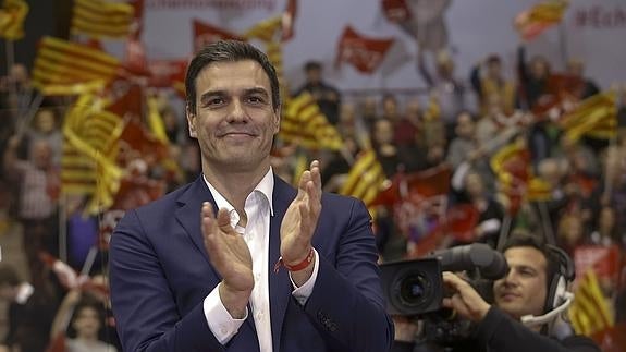 Pedro Sánchez pide sacar «tarjeta roja» a Rajoy este domingo