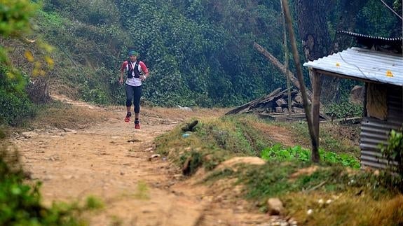 De niña soldado a estrella del ultrafondo femenino