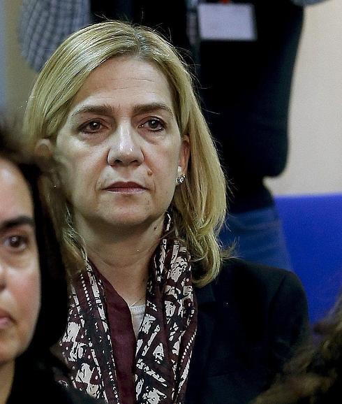 La Fiscalía y la defensa tratan de sacar a la infanta del banquillo