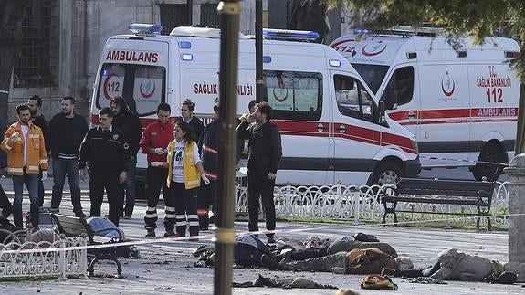 Ocho de los diez muertos en el atentado suicida de Estambul eran alemanes
