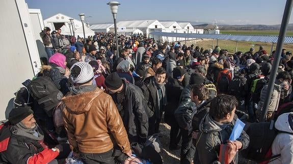 EE UU propone aumentar un 30% la ayuda internacional a los refugiados