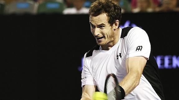 Murray sobrevive a Raonic y jugará con Djokovic por el título