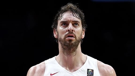 Ricky Rubio se impone a Pau Gasol