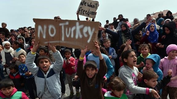 Turquía se prepara para recibir a los primeros refugiados expulsados desde Grecia