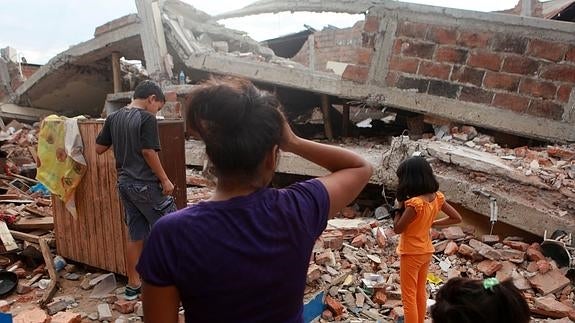 La cifra de muertos por el terremoto de Ecuador supera los 600