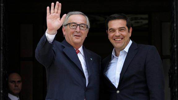 Juncker y Tsipras defienden que Grecia regresa a la «buena senda» económica