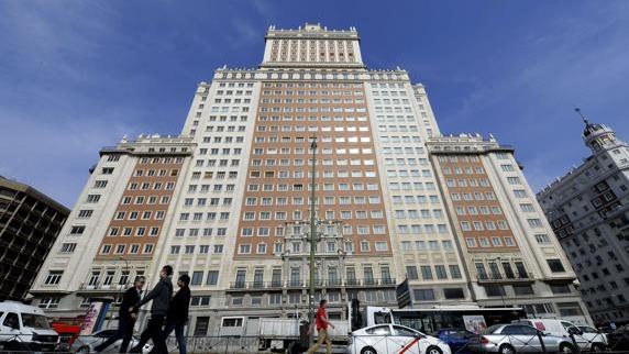 El empresario murciano Trinitario Casanova compra el Edificio España por 265 millones