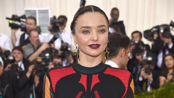 Miranda Kerr habla de las fotos del desnudo de Orlando Bloom