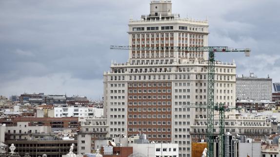 Baraka formalizará la compra del Edificio España en octubre para iniciar las obras en enero