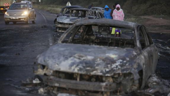 La explosión de un camión cisterna deja al menos 40 muertos en Kenia