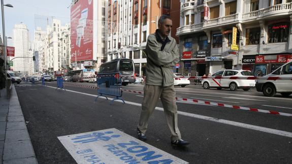 Carmena pretende peatonalizar la Gran Vía madrileña durante esta legislatura