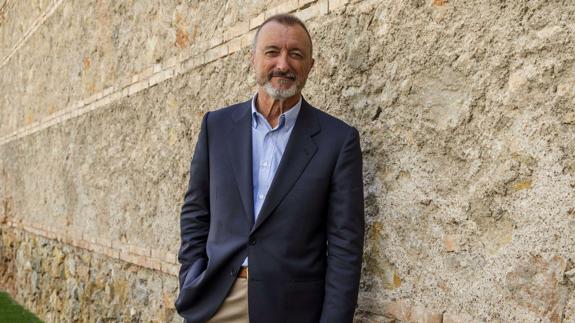 Arturo Pérez-Reverte gana el Premio Don Quijote de Periodismo