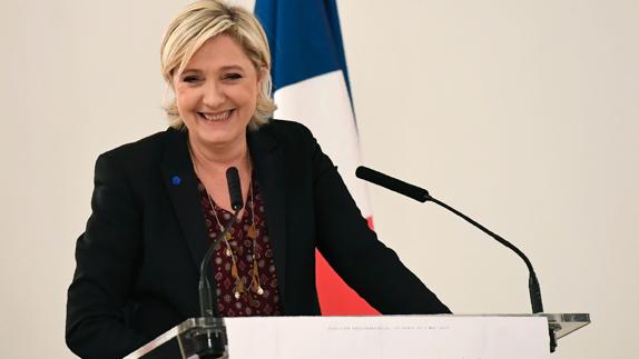 Le Pen se niega a comparecer ante la Policía Judicial hasta que pasen las elecciones