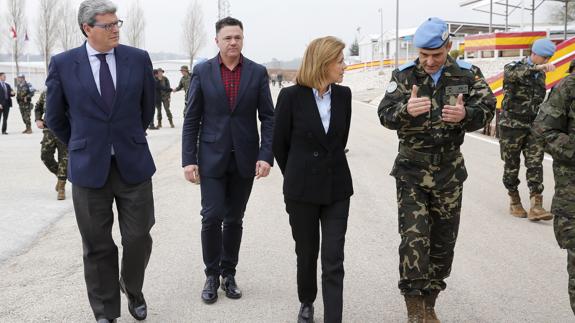 Cospedal traslada el apoyo de España al Gobierno de Líbano con la crisis de refugiados sirios