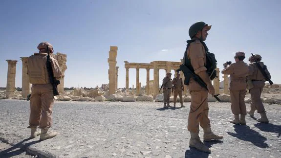 Al menos 398 muertos en los combates por retomar Palmira