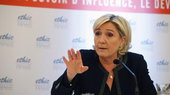 Le Pen dejaría el poder si los franceses no respaldaran la salida de la UE