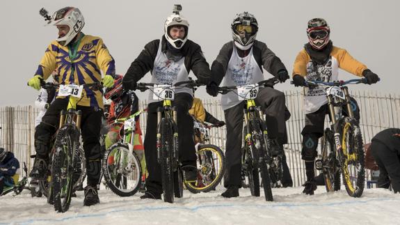 Las carreras de bicis llegan a la nieve