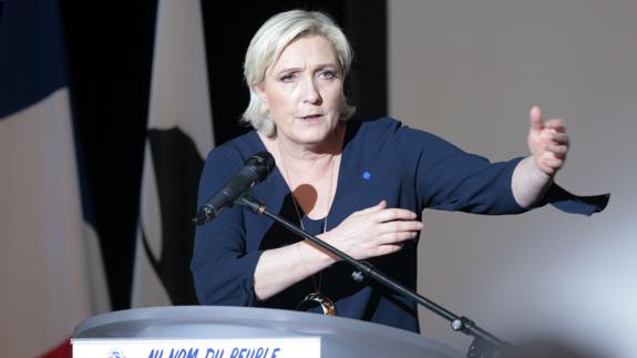 Le Pen resucita la polémica por sus comentarios sobre el Holocausto en Francia