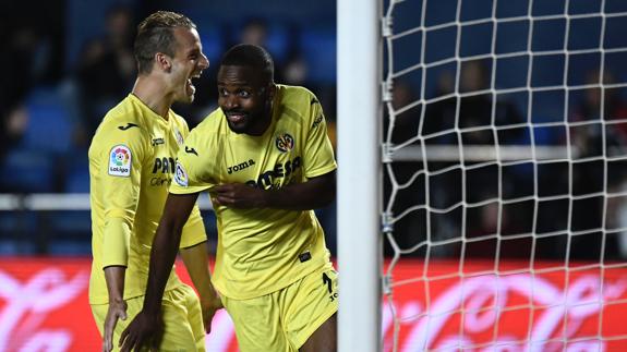 Un Villarreal crecido acerca al Sporting al descenso