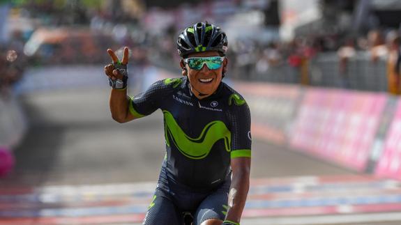 Quintana dedica su triunfo a Scarponi y a «las madres en su día»