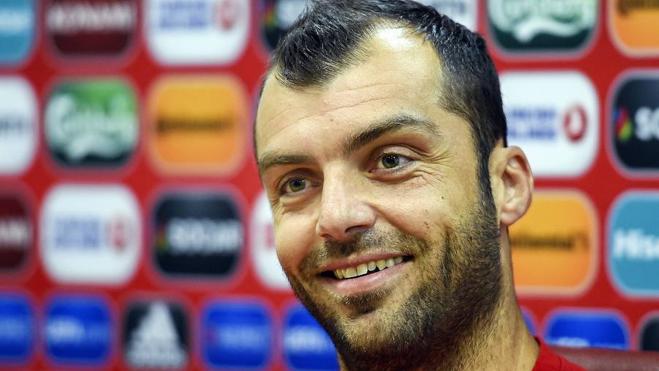 Pandev: «España te da espacio detrás para hacer gol»