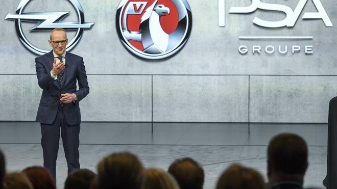 Dimite el presidente de Opel antes de la venta a PSA