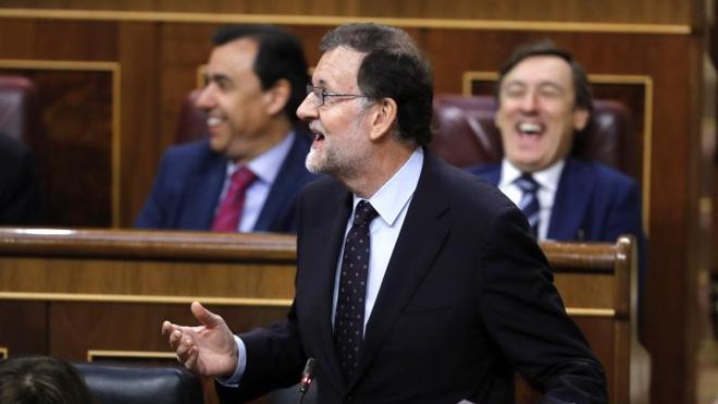 Rajoy defiende la amnistía fiscal porque «ni limpia ni borra delitos»