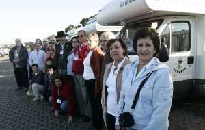 Los usuarios de autocaravanas piden un aparcamiento en Gijón | El Comercio