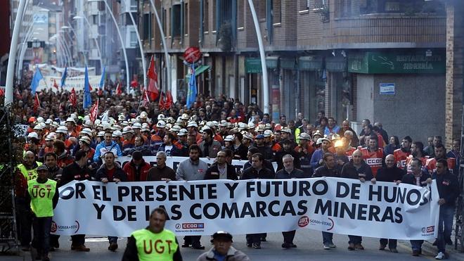 Los mineros pierden un 2,5% de sueldo a cambio de inversión y 800 prejubilaciones