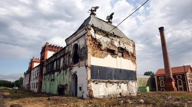 El edil de Urbanismo culpa al PSOE de «la chapuza» en el Águila Negra