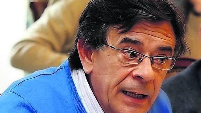 PP e IU estudian fórmulas para lograr suelo para el polideportivo trubieco