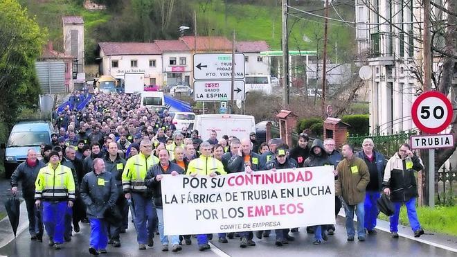 Santa Bárbara empieza a aplicar el ERTE en la fábrica de armas de Trubia el jueves