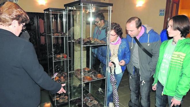 Más de 300 instrumentos tradicionales en la exposición de la Sumana de las L.letras