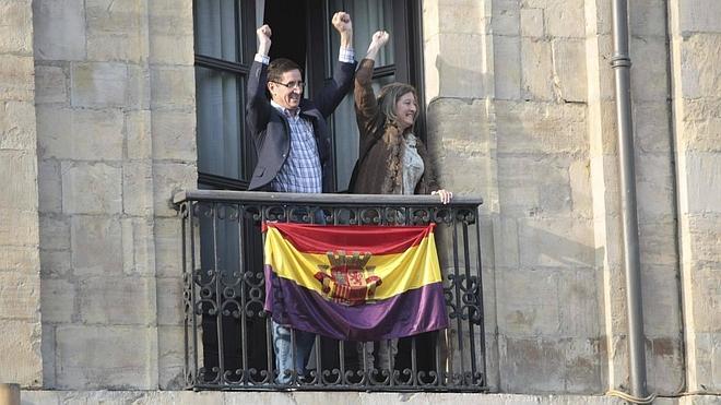Varela reprueba la actitud de IU en la manifestación por la República pero no abrirá un expediente