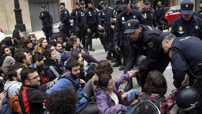 "Sedes denunció la ocupación de La Madreña sin tener previsión de obra"