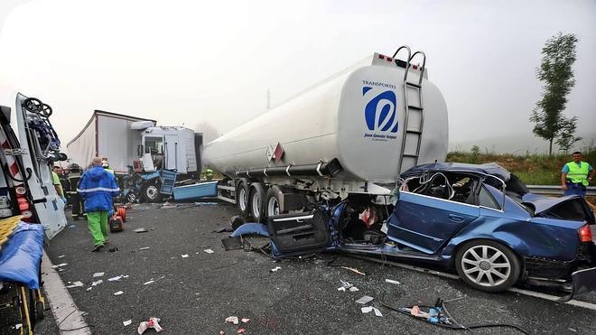 Dos gijoneses muertos en un accidente en Cantabria