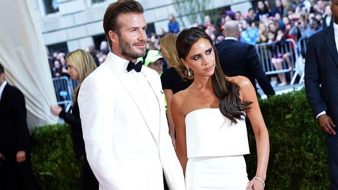 Victoria Beckham encuentra el vestido con el que conquistó a su marido