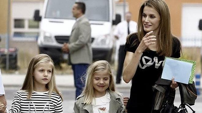 La Reina Letizia, al cine con sus hijas