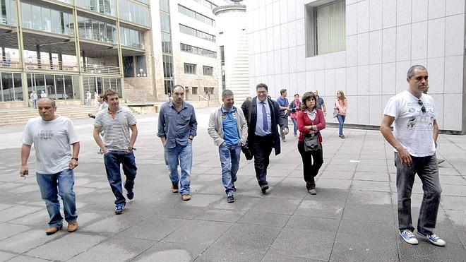 Los mineros denunciados por cortar con barricadas el túnel del Padrún pagarán 8.000 euros de indemnizaciones