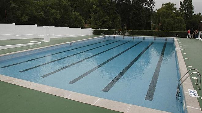 Langreo votará en el pleno del martes la cesión de la piscina de Riaño hasta septiembre