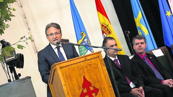 Víctor Cabal Díaz: «Langreo es un buen destino que explorar»