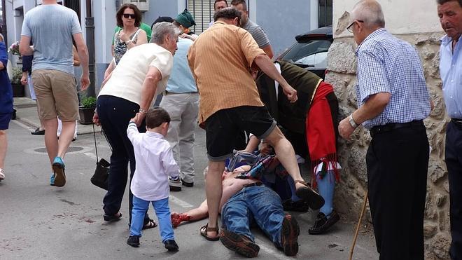 Un hombre pierde dos dedos tras estallarle un cohete en la mano en las Fiestas de Porrúa