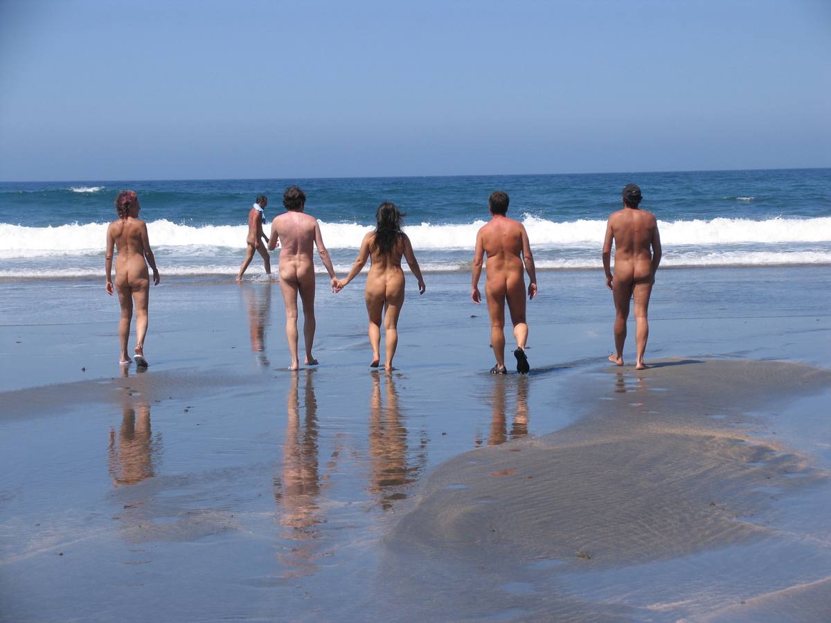 Fotos de nudistas en playas