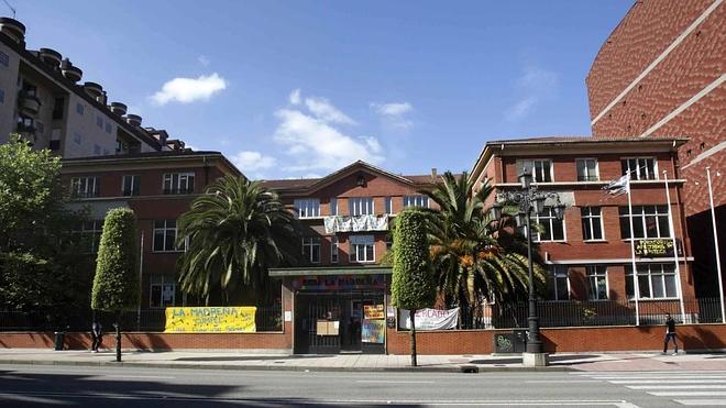 El Ayuntamiento de Oviedo suspende la licencia para derribar 'La Madreña'