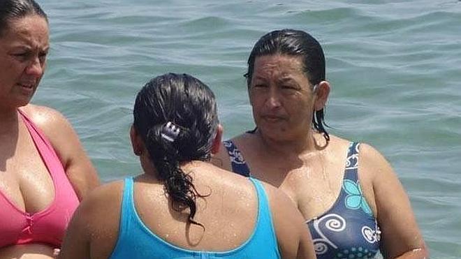 Una mujer ‘idéntica’ a Chávez revoluciona las redes sociales