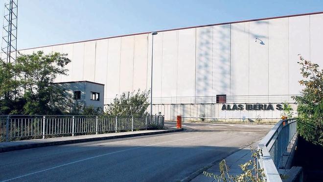 Alas Iberia aplaza a octubre su producción de aluminio