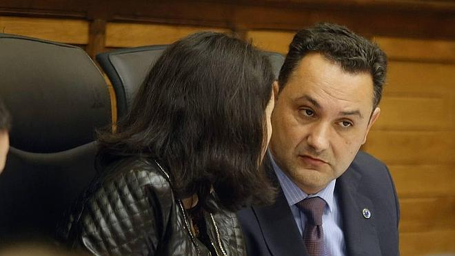 Pecharromán: «Muchos afiliados no podrán elegir libremente a su presidente del PP de Gijón»