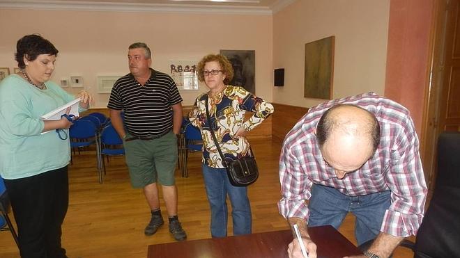 Firmas contra los malos olores en Vegadeo