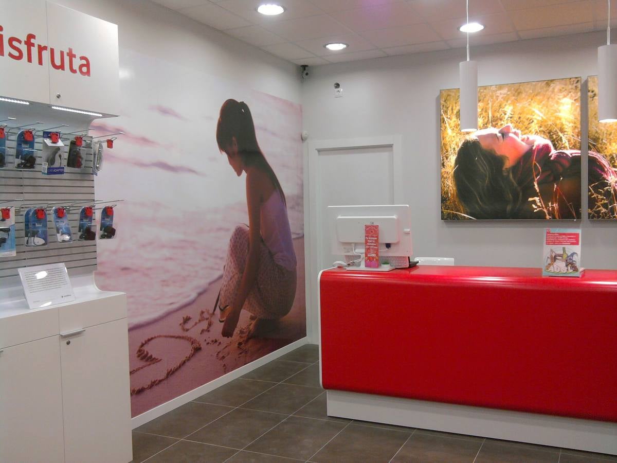 Grupofsp, con numerosas tiendas en Asturias, abocado al cierre tras rescindir Vodafone el contrato