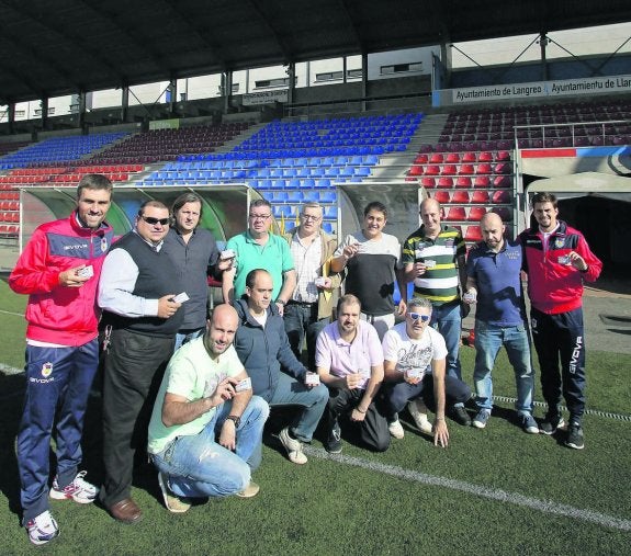 Los hosteleros buscarán abonados para el Unión Popular de Langreo